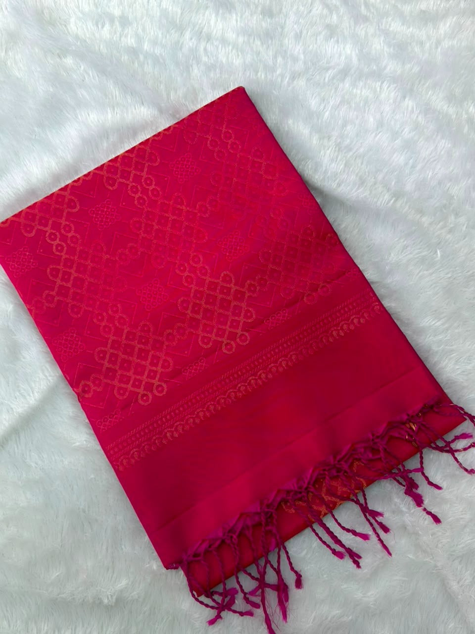 Rani Pink Pure Silk Saree with Allover Geometric Kolam Pattern