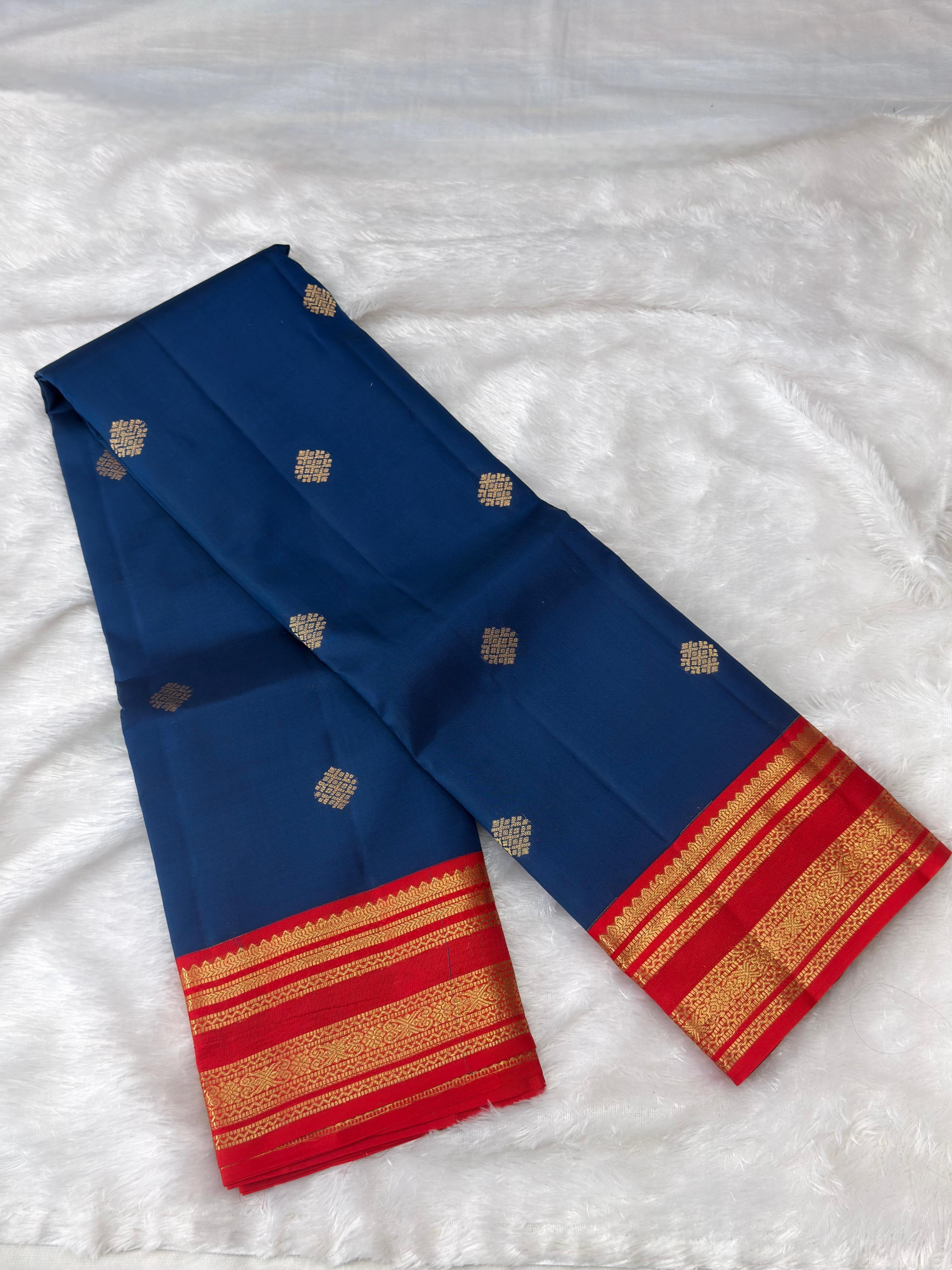 Royal Navy Blue Handloomed Kanchipuram Pure Silk Saree
