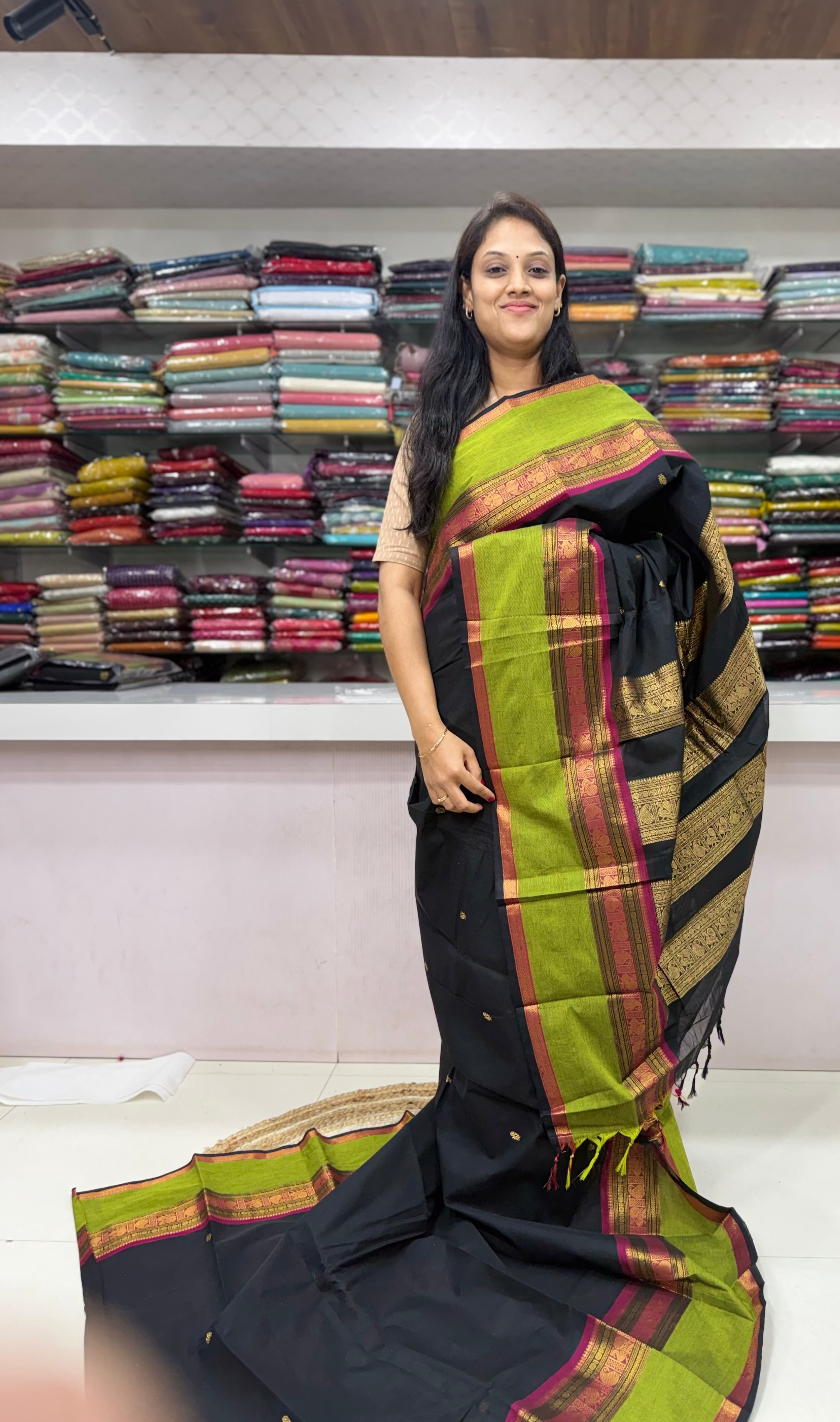 Karaikudi Handloom Cotton Saree – Black & Olive Green with Zari Border