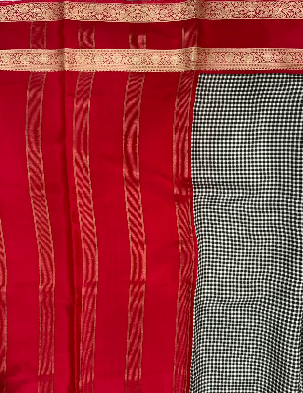 Crimson & Ivory Regal Checks – Premium Semi-Crepe Saree