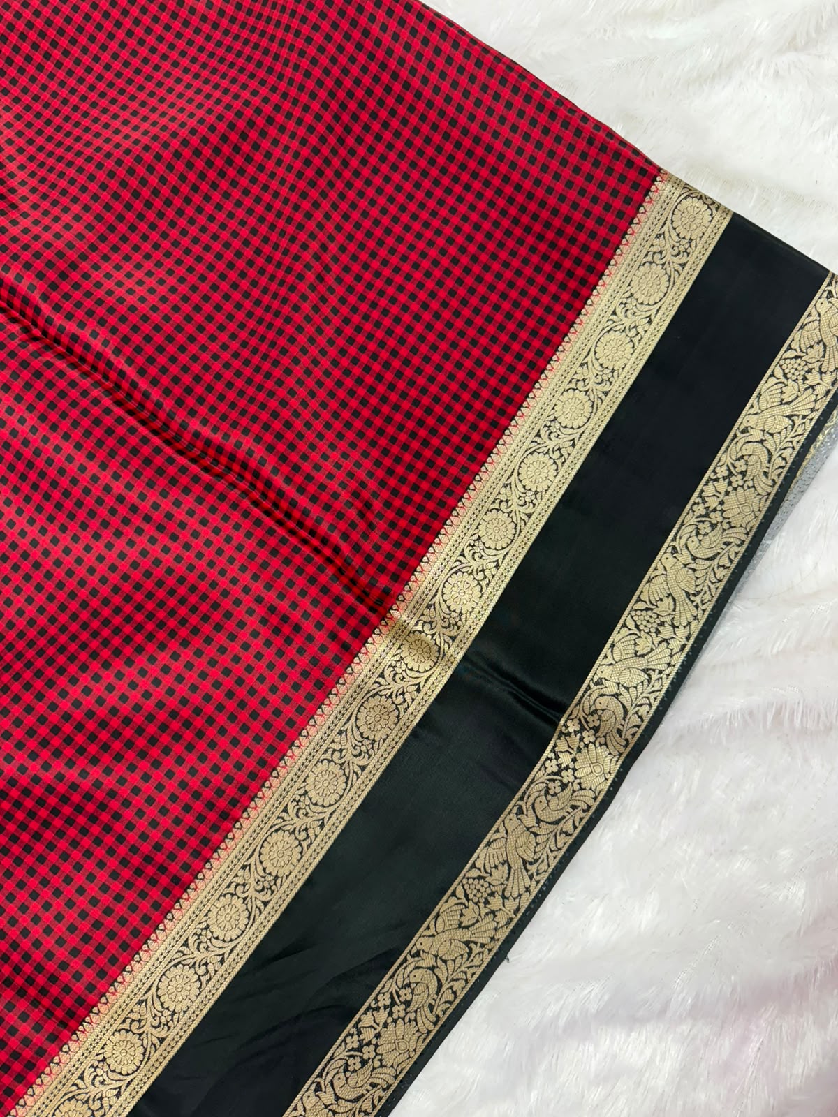 Crimson & Black Regal Checks – Premium Semi-Crepe Saree