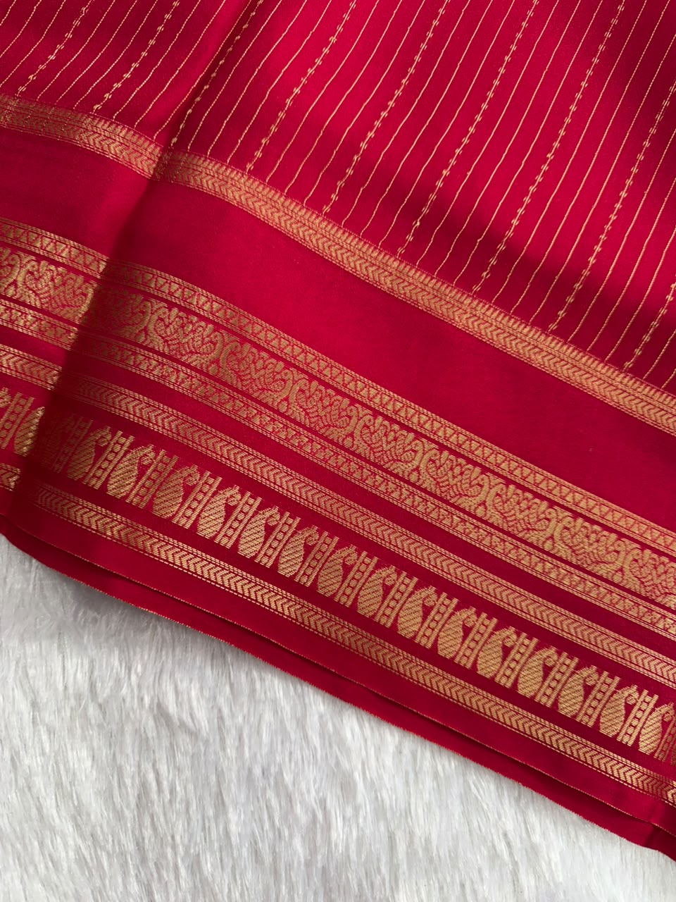 Elegant Rani Pink Premium Crepe Saree with Mango Border
