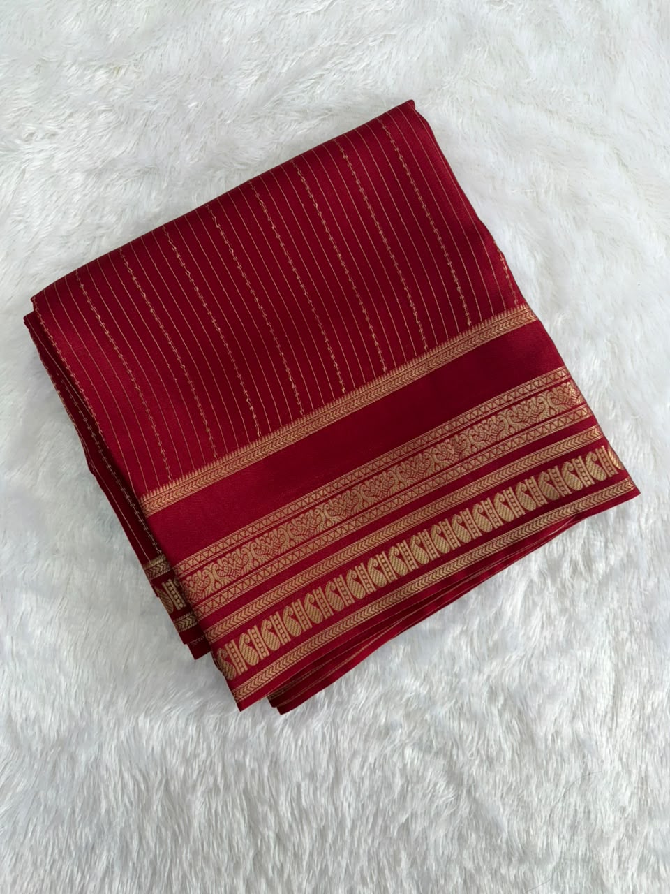 Elegant Terracotta Red Premium Crepe Saree with Mango Border