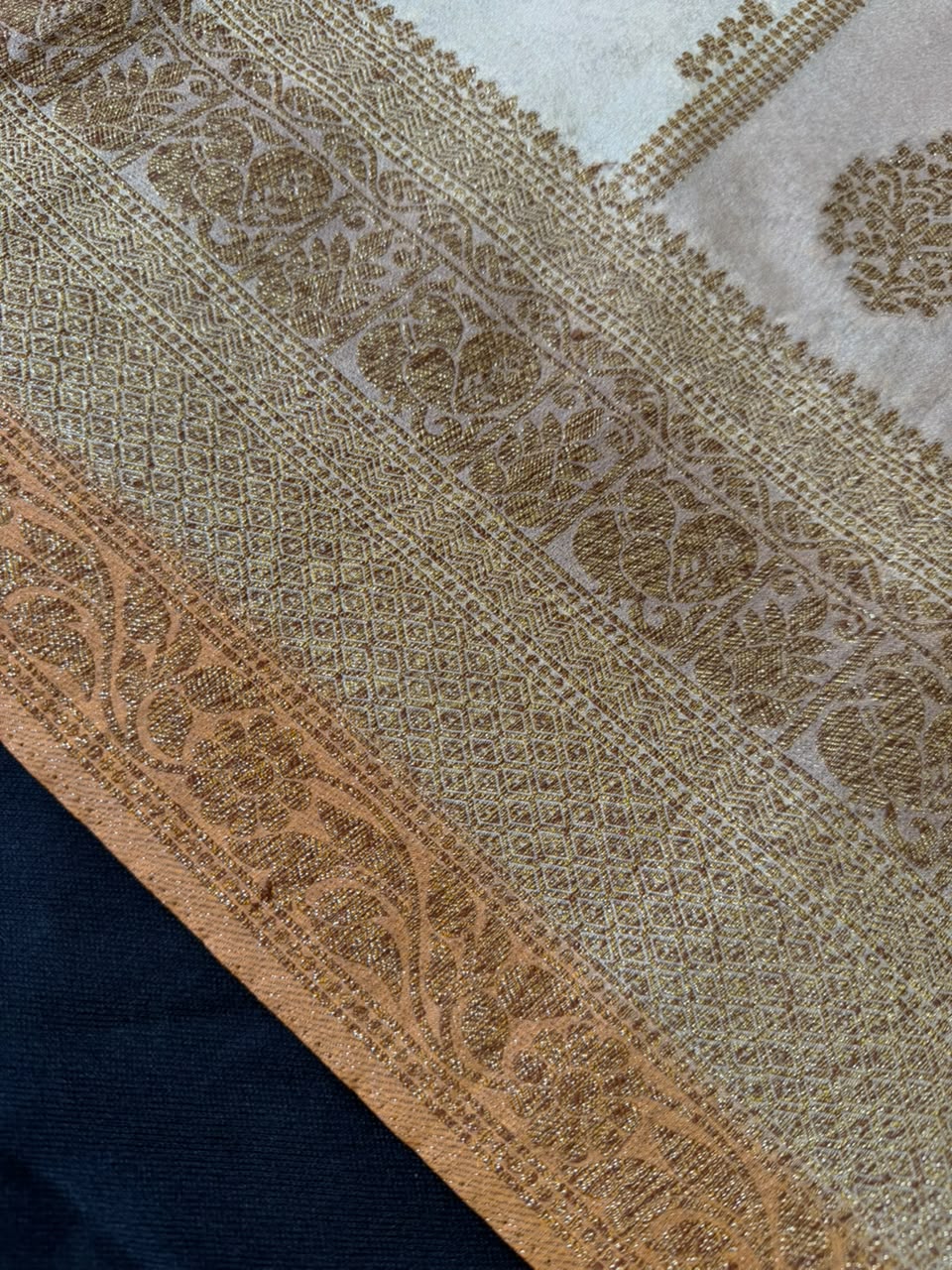 Ivory Peach & Pastel Pink Zari Kaddi Georgette Saree